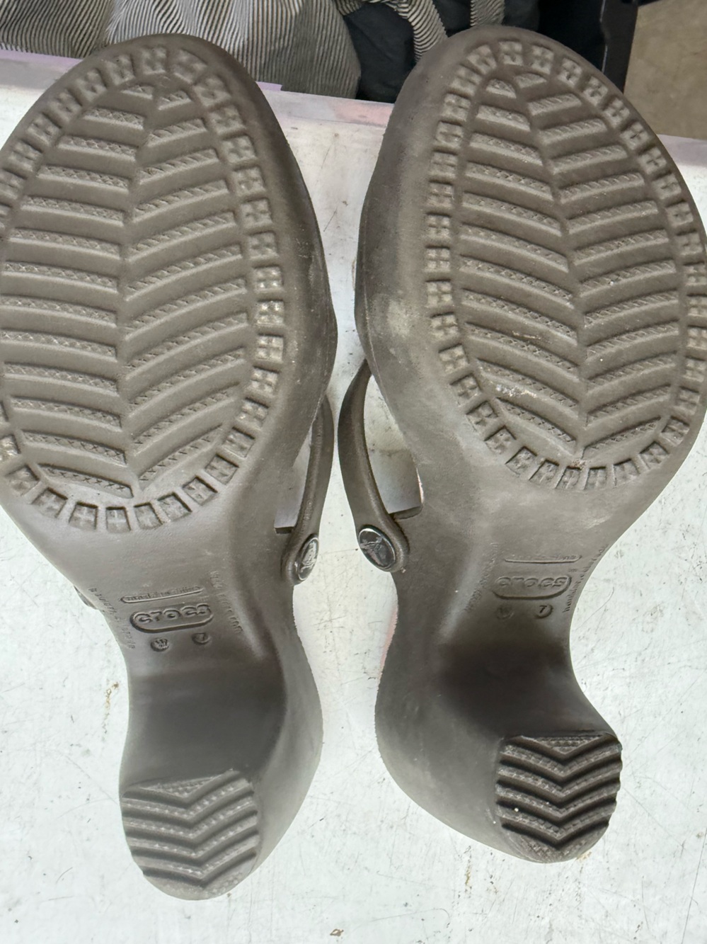 Crocs Cyprus Wedge Sandals Brown Pink Comfort Heels Women’s Size 7 - Picture 6 of 11